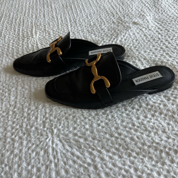Steve Madden Black Leather Mules with Gold Detail - Picture 4 of 7